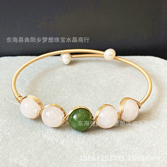 天然粉晶的魅力與時尚搭配